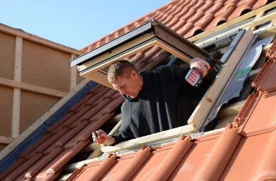 Pose de fenêtres de toit Velux à Calmeilles